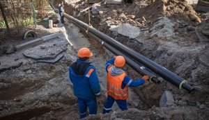 У Києві фірма колишнього водія без торгів отримала мільярдні підряди на будівництво теплотраси