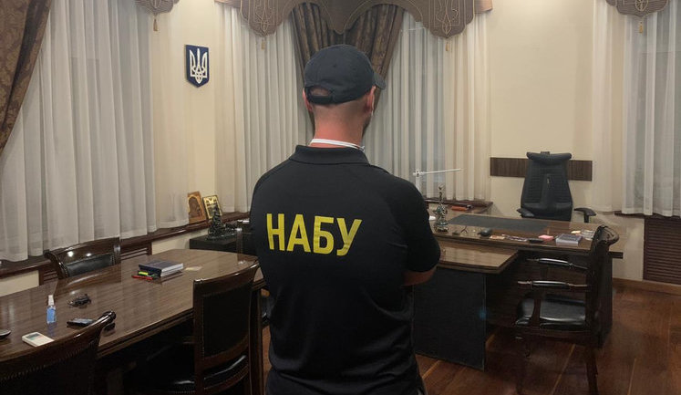 НАБУ обнародовало новые записи с главой ОАСК Вовком: Мои готовы написать х#йню, если твои проспонсируют. Иначе пусть сражаются. ВИДЕО