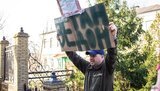 Суд оштрафував мешканця Кременчука на 51 грн за порівняння Зеленського з Гандоном - французьким письменником-фантастом. ФОТО