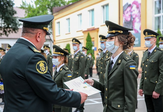 В Академии Национальной гвардии Украины состоялся выпуск лейтенантов 06