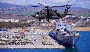 Допомога Україні: Трамп хоче закрити військову базу в Греції