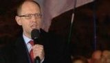 Яценюк: Они - воры. Они крадут госимущество, деньги и украли ваши голоса. + ВИДЕО