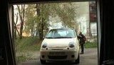 В автосалоне Днепропетровска покупателю продали битую машину как новую: Они даже акт ремонтных работ в машине забыли. + ВИДЕО