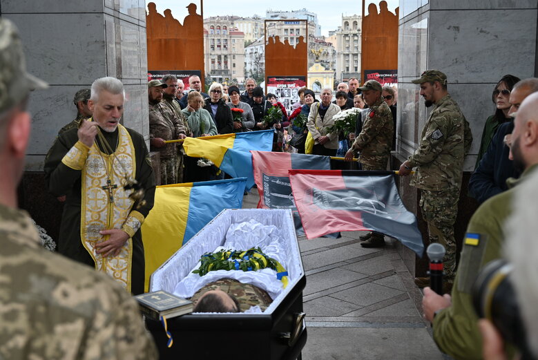 У Києві попрощалися з командиром роти стрілецького батальйону Олександром Пастухом (Добрим), який загинув у бою проти рашистів на Луганщині 29