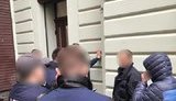 Лейтенант патрульной полиции задержан во Львове при получении 1,2 долл. взятки за обеспечение отсрочки от призыва, - военная прокуратура. ФОТО