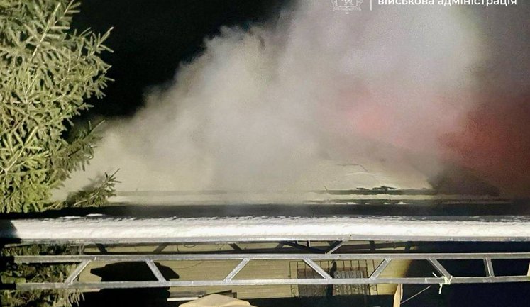 Рашисти вночі гатили по Запоріжжю: спалахнули пожежі, пошкоджено будинки. ФОТО