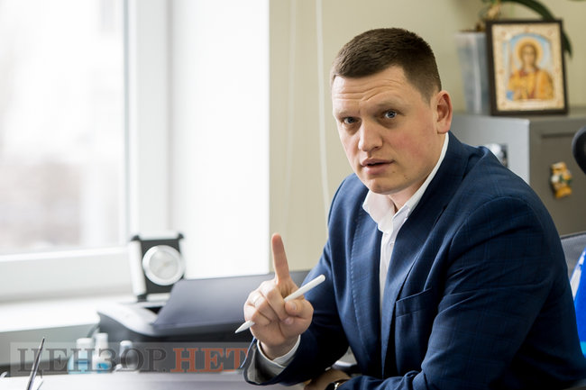 Перший заступник начальника Департаменту боротьби з наркозлочинністю Нацполіції Сергій Преутеса: Ковід і карантинні обмеження на кордонах тимчасово зменшили наркотрафік. Та зараз постачання іноземних наркотиків знову активізувалися 04