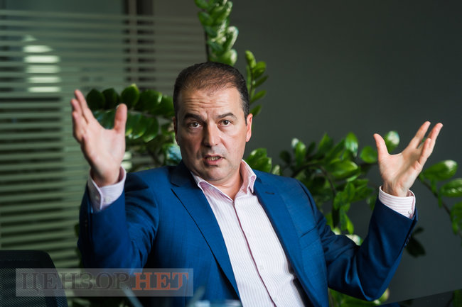 Я думаю, что президент не знал о моем увольнении, - бывший и. о. директора порта Южный Александр Олейник 07