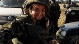 Боєць "Айдару" Андріана Сусак: "Обміну ми чекали до дванадцятої ночі. Було вже зрозуміло, що Сергія не привезуть, але я не знала, як забрати його маму. Вона почала кричати: "Сину, я тут!.."