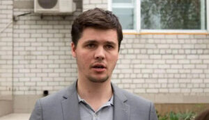 Александр Визир предстанет перед судом за фиктивное бронирование