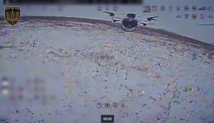 Пілот 127-ї бригади перерізав оптоволокно російському дрону та знищив його в повітрі. ВIДЕО