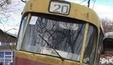 Взбесившийся харьковский трамвай "боднул" авто и врезался в дерево. ФОТОрепортаж