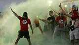 Полиция Винницы открыла дело из-за футболок фанатов "Нивы-В" со свастикой. ВИДЕО