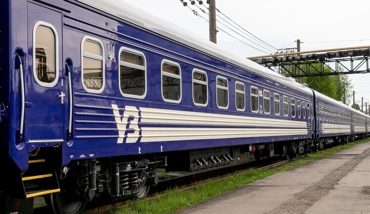 "Укрзалізниця" отримала ще чотири нові плацкартні вагони. Завтра їх уже відправлять у рейс. ФОТОрепортаж