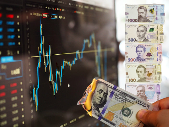 Чому гривня продовжує зміцнюватися 01