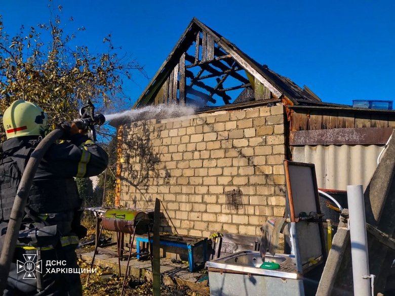 Russian drones attacked houses in Lozova: a woman was killed and others were injured