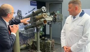 Залужний відвідав оборонний завод Thales UK, що виготовляє NLAW та Starstreak. ВIДЕО
