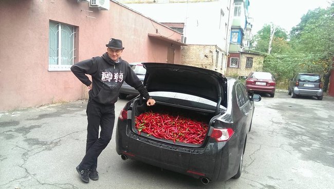 Как маркетолог начал изготавливать соусы из перца 02