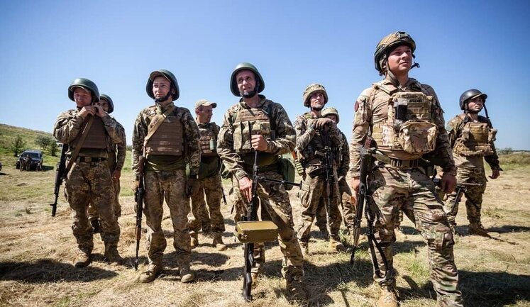 Зеленський відзначив вісім бригад, які б’ються на найгарячіших напрямках фронту