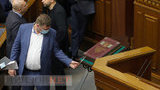 У нас є голоси для затвердження спецпроцедури розгляду законопроєкту про олігархів, - "слуга народу" Корнієнко