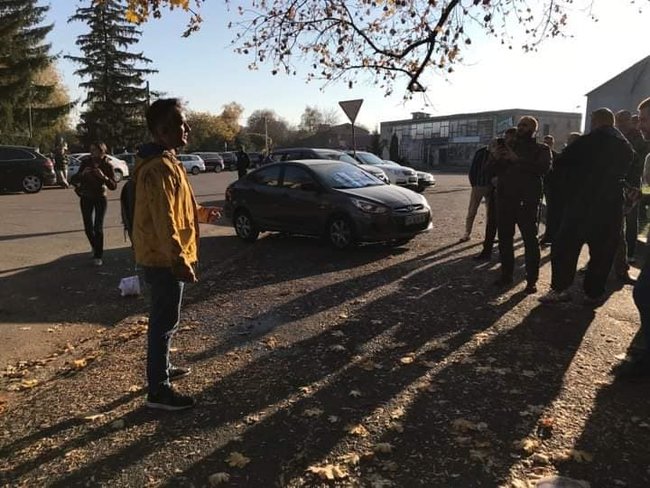 Гнапа облили нечистотами на Полтавщине 03