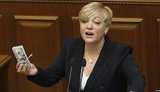 Нацбанк смягчил валютные ограничения