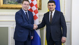 Україна зацікавлена в досвіді Хорватії з мирної реінтеграції окупованих територій, - Гройсман