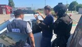 Прокурора Бердянської окружної прокуратури затримано на хабарі 25 тис. доларів, - ДБР. ФОТОрепортаж