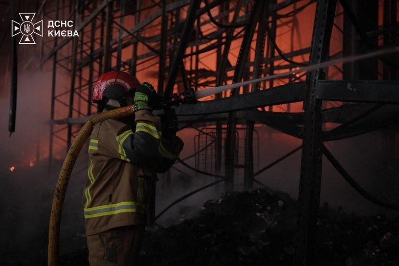 Massive strike on Kyiv on 5 August: all fires have been extinguished