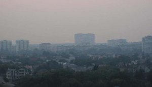 Kyiv covered with harsh smoke: sulfur dioxide level exceeds norm by five to eight times as of morning, - officials