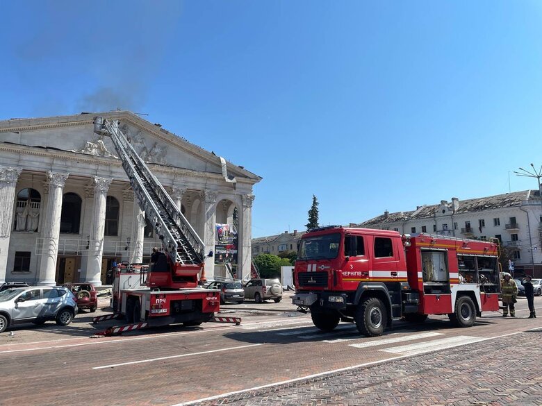 Ліквідація наслідків ракетного удару по Чернігову 06