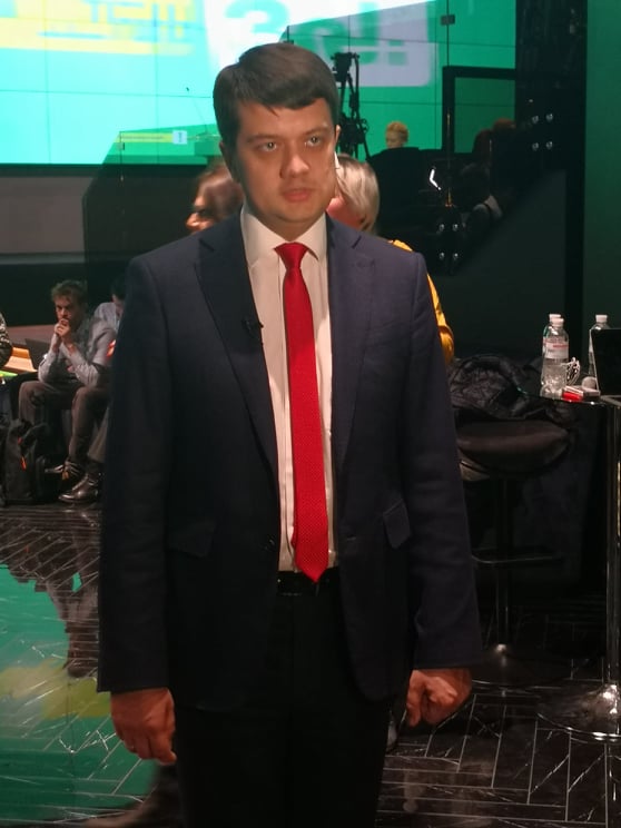 Один к трем. Как Порошенко разгромно проиграл выборы и пообещал не сдаваться 07