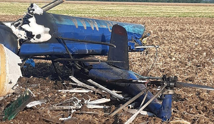 Два человека погибли в результате падения вертолета Ми-2 на Николаевщине. ФОТОрепортаж (обновлено)