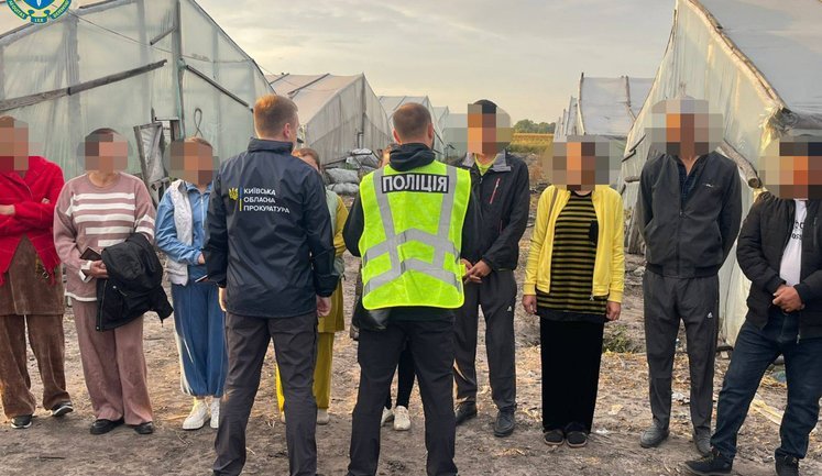 Вербували та експлуатували громадян Узбекистану: На Київщині викрито групу осіб на чолі з громадянином КНР. ВІДЕО+ФОТОрепортаж