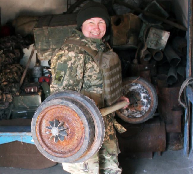 Старший офіцер прес-центру оперативного командування Північ Олена Мокренчук: Від початку війни мріяла писати про героїзм українських військових 07