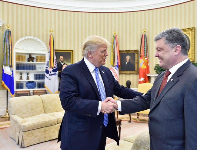 Как и договаривались с Трампом, Украина получит летальное оборонительное оружие из США, - Порошенко 01
