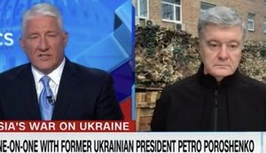 Порошенко на CNN закликав долучити експертів ФБР до розслідування злочинів путінського режиму: "Французька жандармерія вже допомагає збирати докази". ВIДЕО