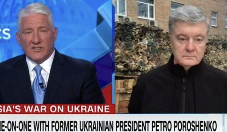 Порошенко на CNN закликав долучити експертів ФБР до розслідування злочинів путінського режиму: "Французька жандармерія вже допомагає збирати докази". ВIДЕО