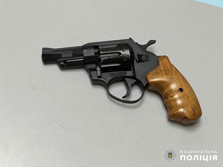 В Одесі затримали чоловіка, який погрожував ТЦК пістолетом