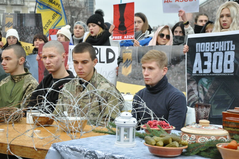 Action AZOV Regiment: Christmas in captivity took place in center of Kyiv 40