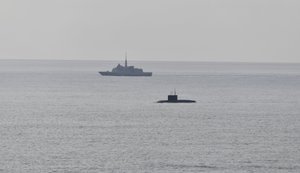 Біля узбережжя Бретані виявили російський підводний корабель