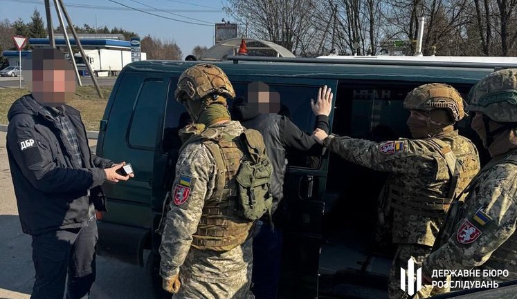 Вывозили из учебного центра за $15 тыс.: раскрыта организованная схема дезертирства на Львовщине, - ГБР. ВИДЕО+ФОТОрепортаж