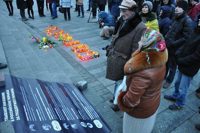 Мітинг памяті Нємцова відбувся на Майдані Незалежності в Києві (оновлено) 07