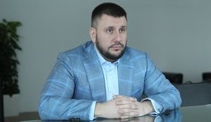 Court arrests ex-minister of income and tax Klymenko in absentia