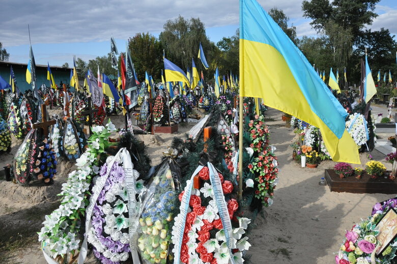 Kyiv. Alley of Heroes at Lysove cemetery. Rows of flags over Ukrainian soldiers’ graves 11