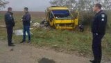 Рейсовый автобус перевернулся на Херсонщине, погибли два человека, около десяти травмированы, - полиция. ФОТО (обновлено)