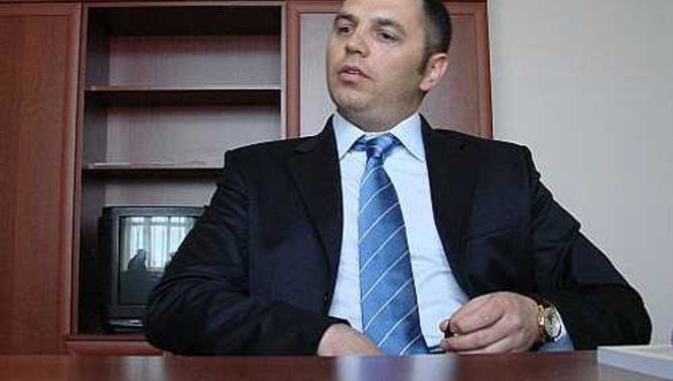 Портнов анонсує кримінальне провадження щодо Порошенка у зв'язку з відпочинком на Мальдівах
