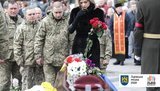 Львов на коленях простился с погибшим на Донбассе воином 80-й ОДШБр Богданом Гаврыливым. ФОТОрепортаж