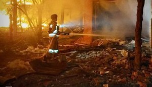 Враг прицельно ударил по Очакову: повреждены базы отдыха, вспыхнули пожары. ВИДЕО+ФОТО
