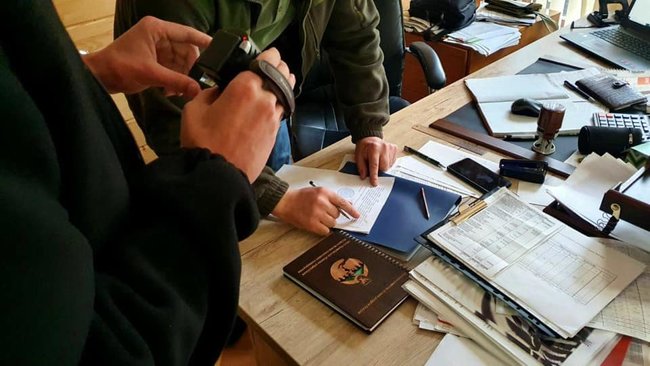 Полиция провела обыски в нескольких лесхозах Ивано-Франковской области 14